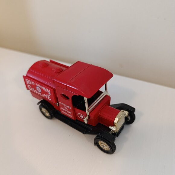 Matchbox Models of Yesteryear Y-3 1912-16 Ford Model 'T' Tanker 'Red Crown' - Picture 6 of 7